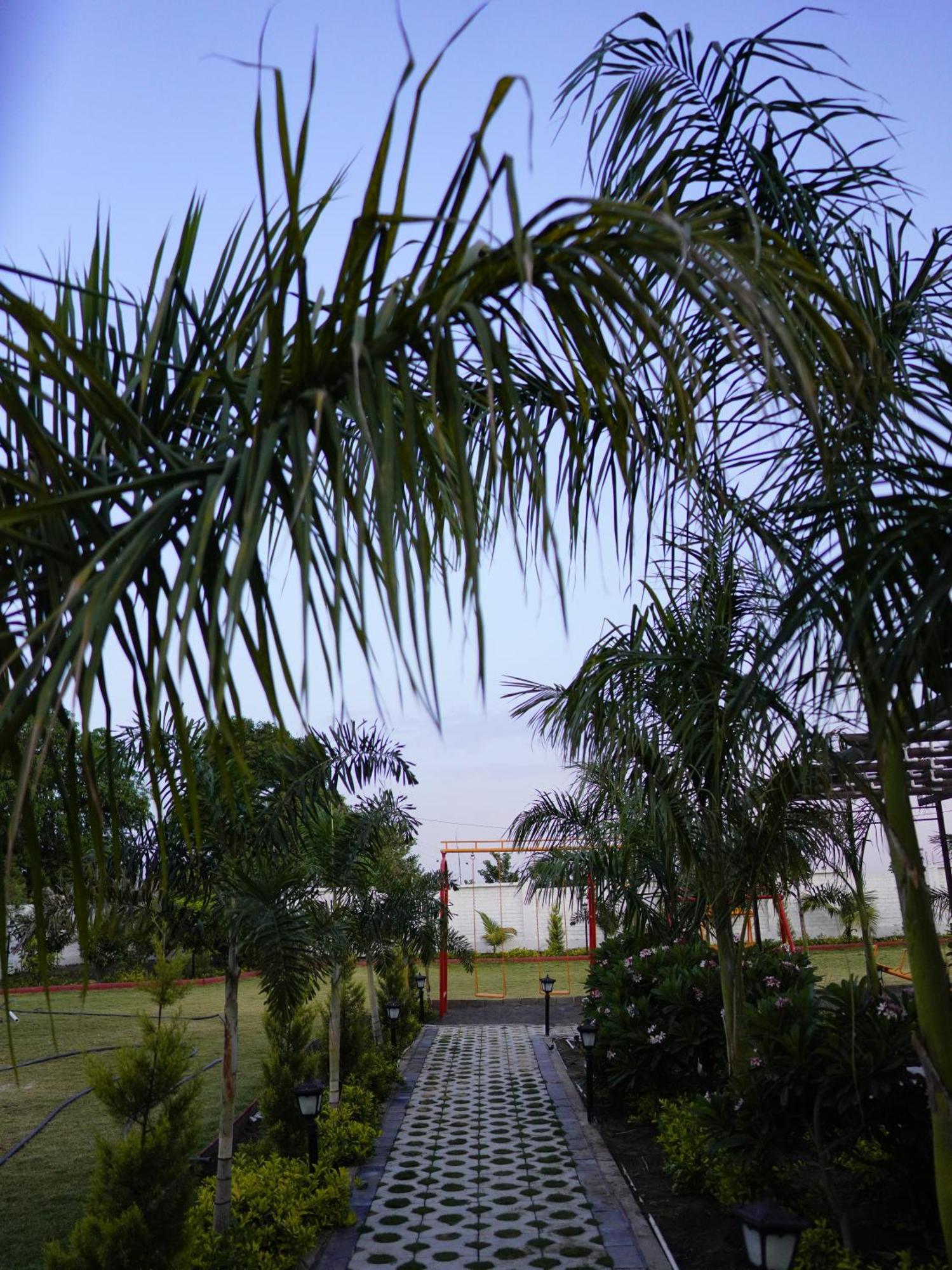 אינדורה Fun O Farm Luxury Farm Villa מראה חיצוני תמונה
